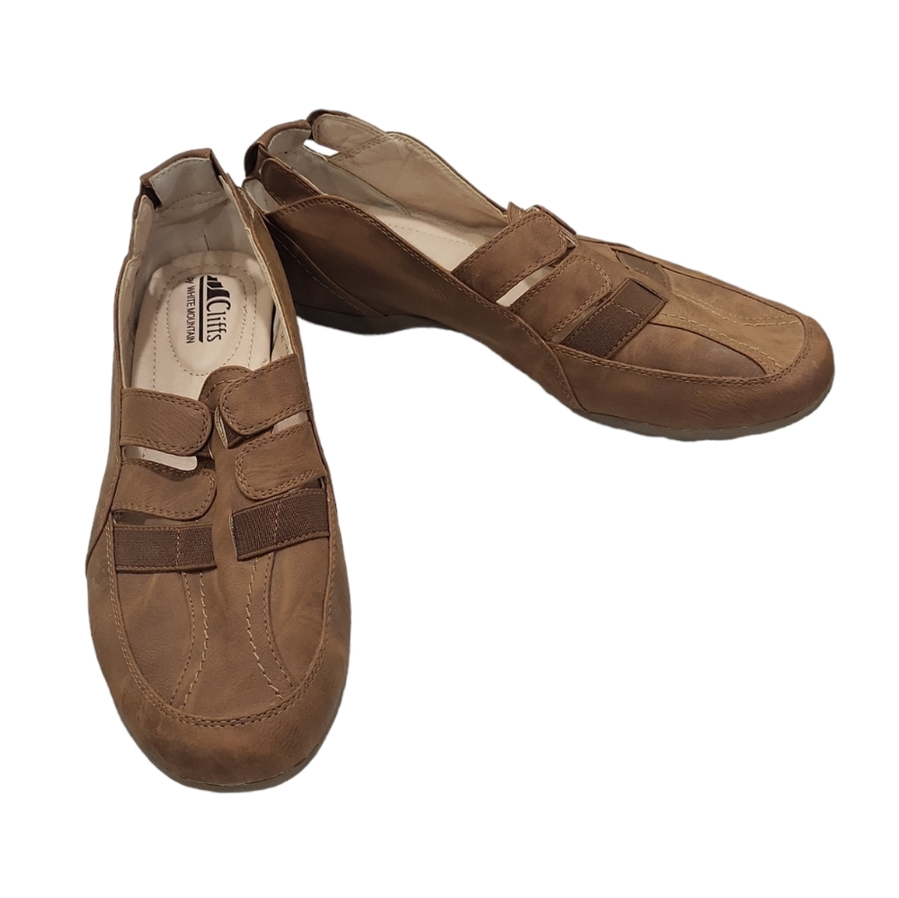 EUC White Mountain Cliffs Samoa Women's 8.5 M Tan Slip On Flats Shoes